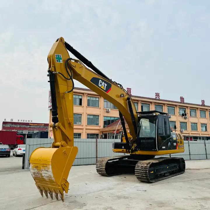 Crawler excavator 2017 Year Original Used Excavator Japan Made Caterpillar 320d2,Cat 320d With Operating Weight 20ton In Shanghai 2017 Year Original Used Excavator Japan Made Caterpillar 320d2,Cat 320d With Operating Weight 20ton In Shanghai- Photo 2