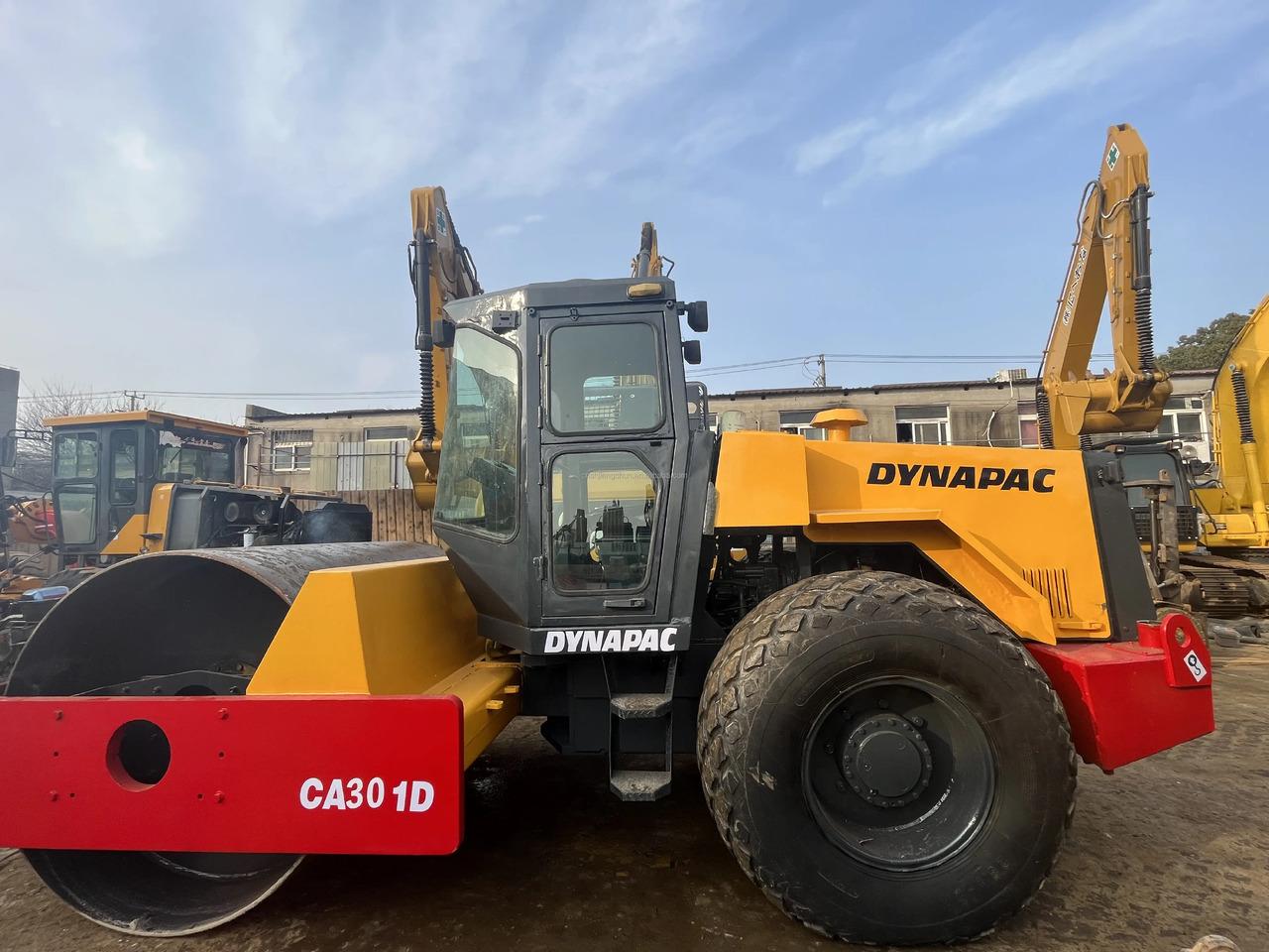 Compactor Used Original Dynapac Ca301d Road Rooller in high quality and cheap price with good operating in shanghai for Sale Used Original Dynapac Ca301d Road Rooller in high quality and cheap price with good operating in shanghai for Sale- Photo 3