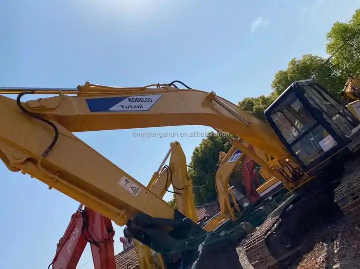 Crawler excavator Japan Kobelco SK200-3 used Excavator Good price Best Selling High Quality Used Second Hand SK200 Excavators for Sale Japan Kobelco SK200-3 used Excavator Good price Best Selling High Quality Used Second Hand SK200 Excavators for Sale- Photo 3