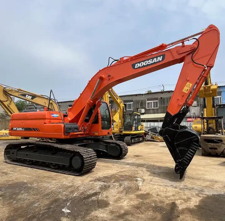 Crawler excavator High Quality Original Korea Nice Performance Used Excavator Doosan Dx225lc,Dx225 Model For Sale 22.5ton Best Price In Shanghai High Quality Original Korea Nice Performance Used Excavator Doosan Dx225lc,Dx225 Model For Sale 22.5ton Best Price In Shanghai- Photo 3