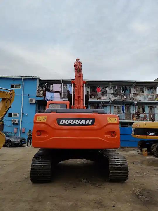 Crawler excavator used excavators in stock for sale second hand excavator used machinery equipment Doosan dx225 used excavators in stock for sale second hand excavator used machinery equipment Doosan dx225- Photo 3