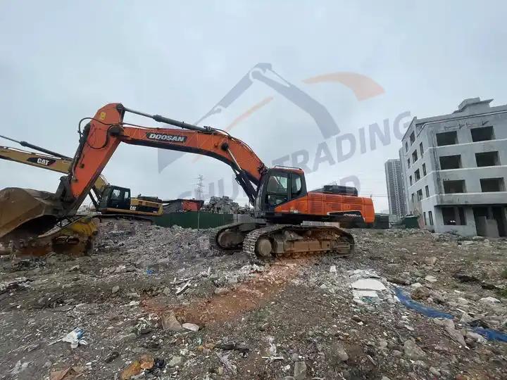 Crawler excavator high quality Used Doosan excavator DX520LC-9C in good condition for sale high quality Used Doosan excavator DX520LC-9C in good condition for sale- Photo 4