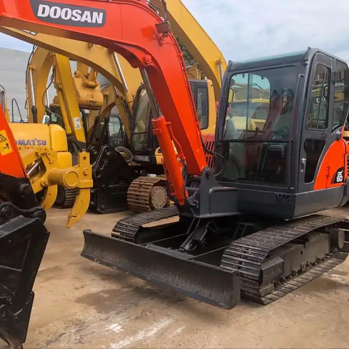 Crawler excavator Used Doosan dx60 dh60 dx55 dh55 mini excavator 6 ton Used Doosan dx60 dh60 dx55 dh55 mini excavator 6 ton- Photo 2