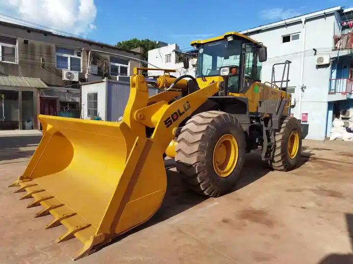 Wheel loader Used SDLlG Wheel loader 936 956 on sale with good running condition Used SDLlG Wheel loader 936 956 on sale with good running condition- Photo 4