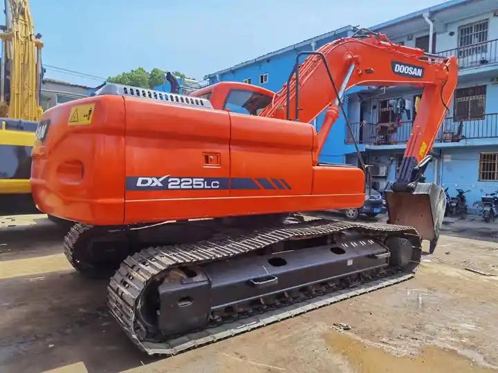 Crawler excavator 22tons Used Excavator Doosan DX225 In Good Condition Used Original doosan 225 excavator 22tons Used Excavator Doosan DX225 In Good Condition Used Original doosan 225 excavator- Photo 6