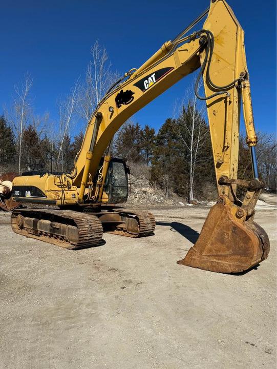 Crawler excavator High Quality Good Condition Construction Business Powerful Reliable Cat 330C Excavator in Shanghai High Quality Good Condition Construction Business Powerful Reliable Cat 330C Excavator in Shanghai- Photo 5