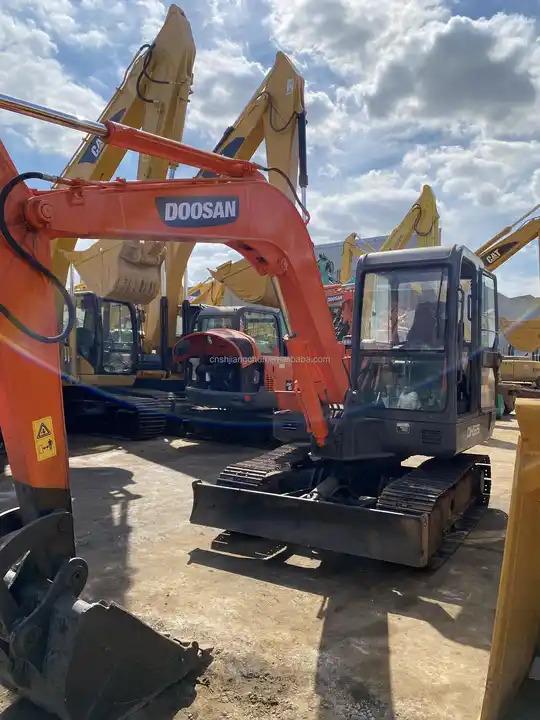 Mini excavator Competitive Price Original Used Doosan Excavator Dh55 With Good Condition for Sale Competitive Price Original Used Doosan Excavator Dh55 With Good Condition for Sale- Photo 4