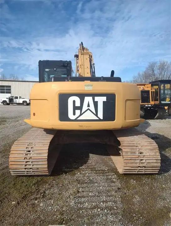 Excavator Cheaper Secondhand Cat 320d Hydraulic Crawler 20 Ton Caterpillar 320 Series Model Used Excavator Japan Original Cheaper Secondhand Cat 320d Hydraulic Crawler 20 Ton Caterpillar 320 Series Model Used Excavator Japan Original- Photo 6