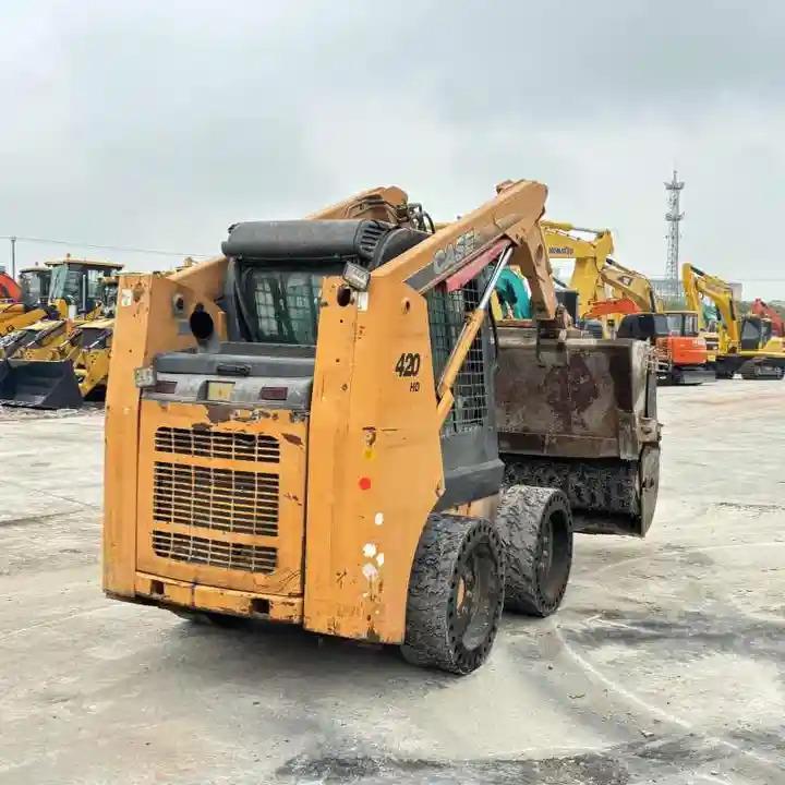 Skid steer loader Original Second hand CASE skid steer loader 420 for sale compact skid steers loaders 440 430 420 in stock Original Second hand CASE skid steer loader 420 for sale compact skid steers loaders 440 430 420 in stock- Photo 4