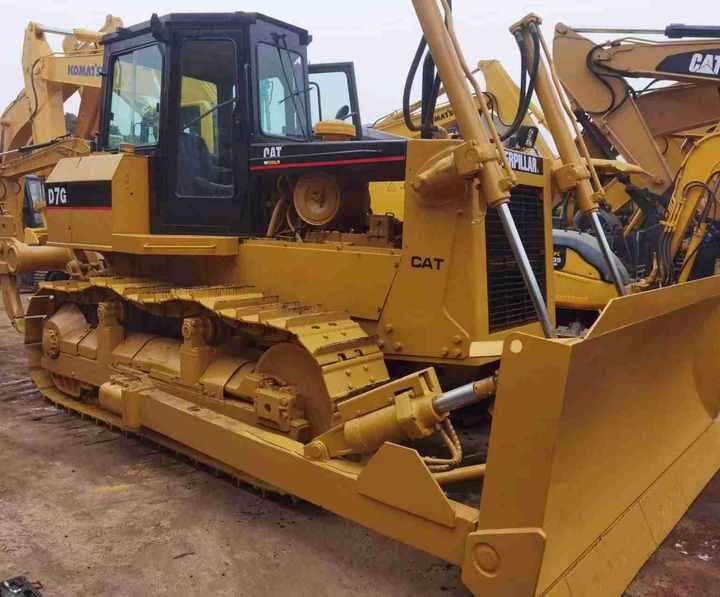 Bulldozer 6-way Tilting Blade Caterpillar Crawler Bulldozer Cat D7G With Elevated Tracks Good Condition For Sale 6-way Tilting Blade Caterpillar Crawler Bulldozer Cat D7G With Elevated Tracks Good Condition For Sale- Photo 2