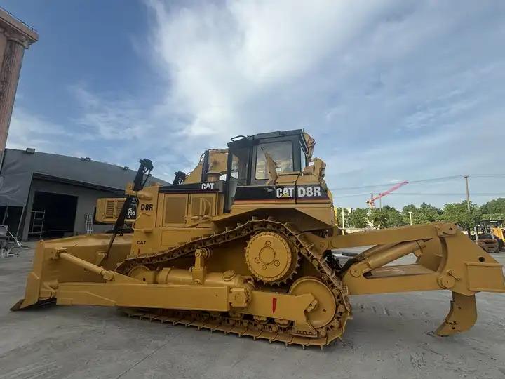 Bulldozer Used CAT D8R bulldozer in good condition for sale Used CAT D8R bulldozer in good condition for sale- Photo 3