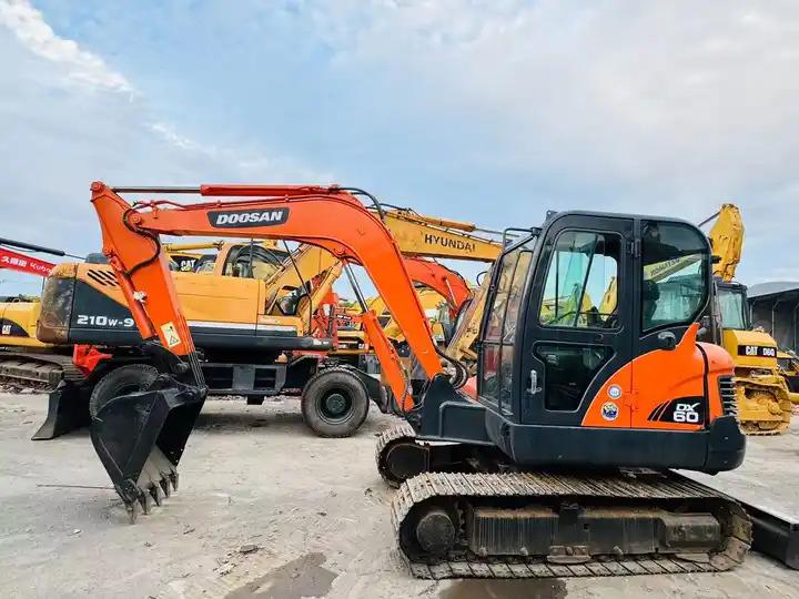 Crawler excavator Landscaping Small Scale Excellent Condition Cheap Used Doosan Dx60 Excavator For Municipal Project In Shanghai Landscaping Small Scale Excellent Condition Cheap Used Doosan Dx60 Excavator For Municipal Project In Shanghai- Photo 7