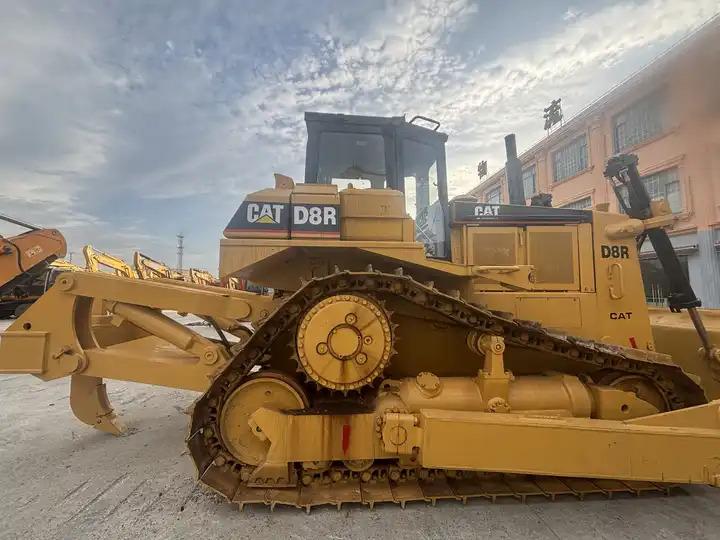 Bulldozer Used Caterpillar bulldozer CAT D8R on sale Used Caterpillar bulldozer CAT D8R on sale- Photo 3