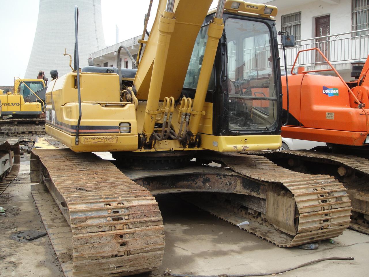 Crawler excavator xcavator cheap 1.0m³ excavator CAT 320B, E200B xcavator cheap 1.0m³ excavator CAT 320B, E200B- Photo 6