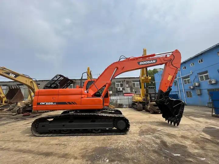 Excavator Best Selling DOOSAN excavator machine construction used machinery equipment dx225 used excavators in stock Best Selling DOOSAN excavator machine construction used machinery equipment dx225 used excavators in stock- Photo 2