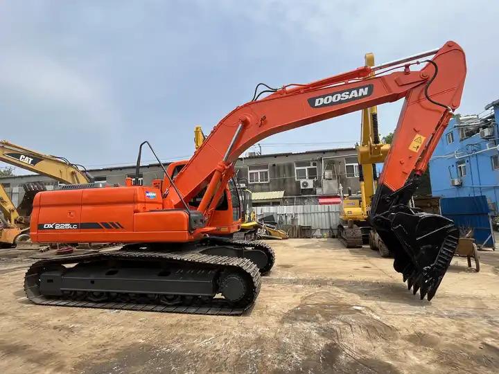 Excavator Best Selling DOOSAN excavator machine construction used machinery equipment dx225 used excavators in stock Best Selling DOOSAN excavator machine construction used machinery equipment dx225 used excavators in stock- Photo 4