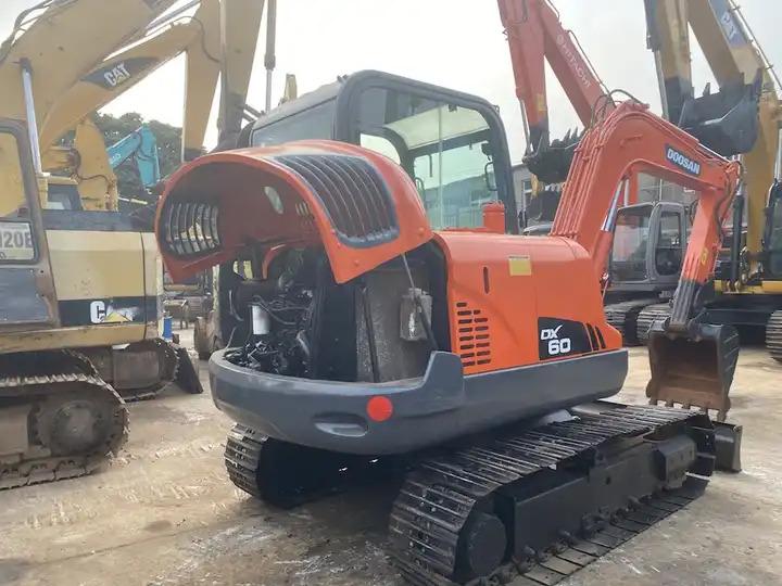 Crawler excavator 90% new Korea Doosan 6ton dx60 dx55 dx75 excavator 90% new Korea Doosan 6ton dx60 dx55 dx75 excavator- Photo 3