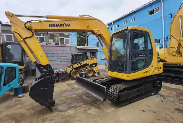 Гусеничный экскаватор Mini High Quality Second-hand Equipment Road Construction Machinery Construction Machine Used Excavators Komatsu PC60-7 Mini High Quality Second-hand Equipment Road Construction Machinery Construction Machine Used Excavators Komatsu PC60-7- Photo 4