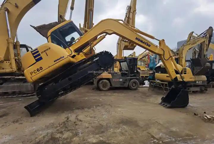 Crawler excavator Second hand Komatsu PC60-7 excavator in good condition for sale Second hand Komatsu PC60-7 excavator in good condition for sale- Photo 6