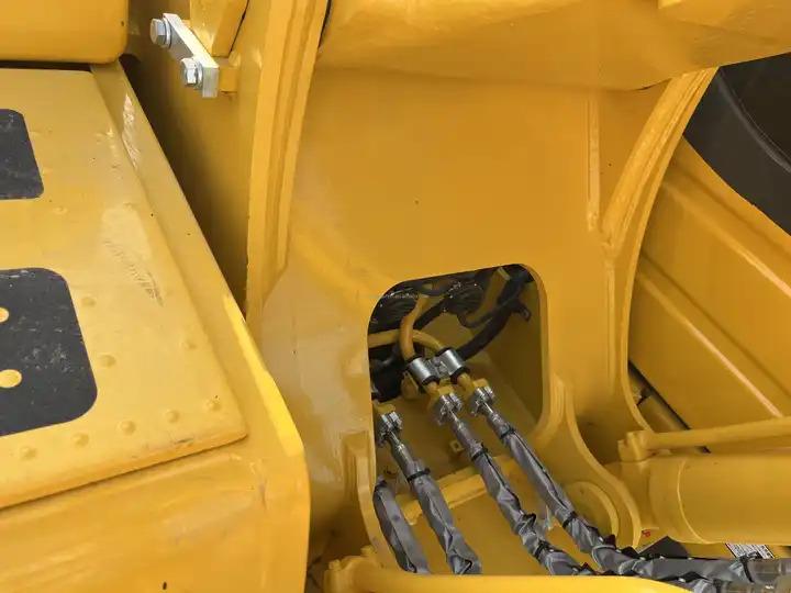 Excavator Original Design Pc200-8 Komatsu Used Excavator For Sale In Good Condition Original Paint 20 Ton Low Working Hours Factory Price Original Design Pc200-8 Komatsu Used Excavator For Sale In Good Condition Original Paint 20 Ton Low Working Hours Factory Price- Photo 3