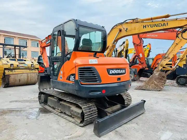 Crawler excavator Nice Performance Used Excavator Doosan Dx60,6ton Mini Construction Digger Supplier,Mini Used Excavator For Sale In Shanghai Nice Performance Used Excavator Doosan Dx60,6ton Mini Construction Digger Supplier,Mini Used Excavator For Sale In Shanghai- Photo 3