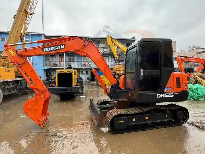 Excavator Cheap used mini excavator machine Crawler DH55 Factory sale used excavator used machinery doosan DH55 Used mini excavator Cheap used mini excavator machine Crawler DH55 Factory sale used excavator used machinery doosan DH55 Used mini excavator- Photo 3