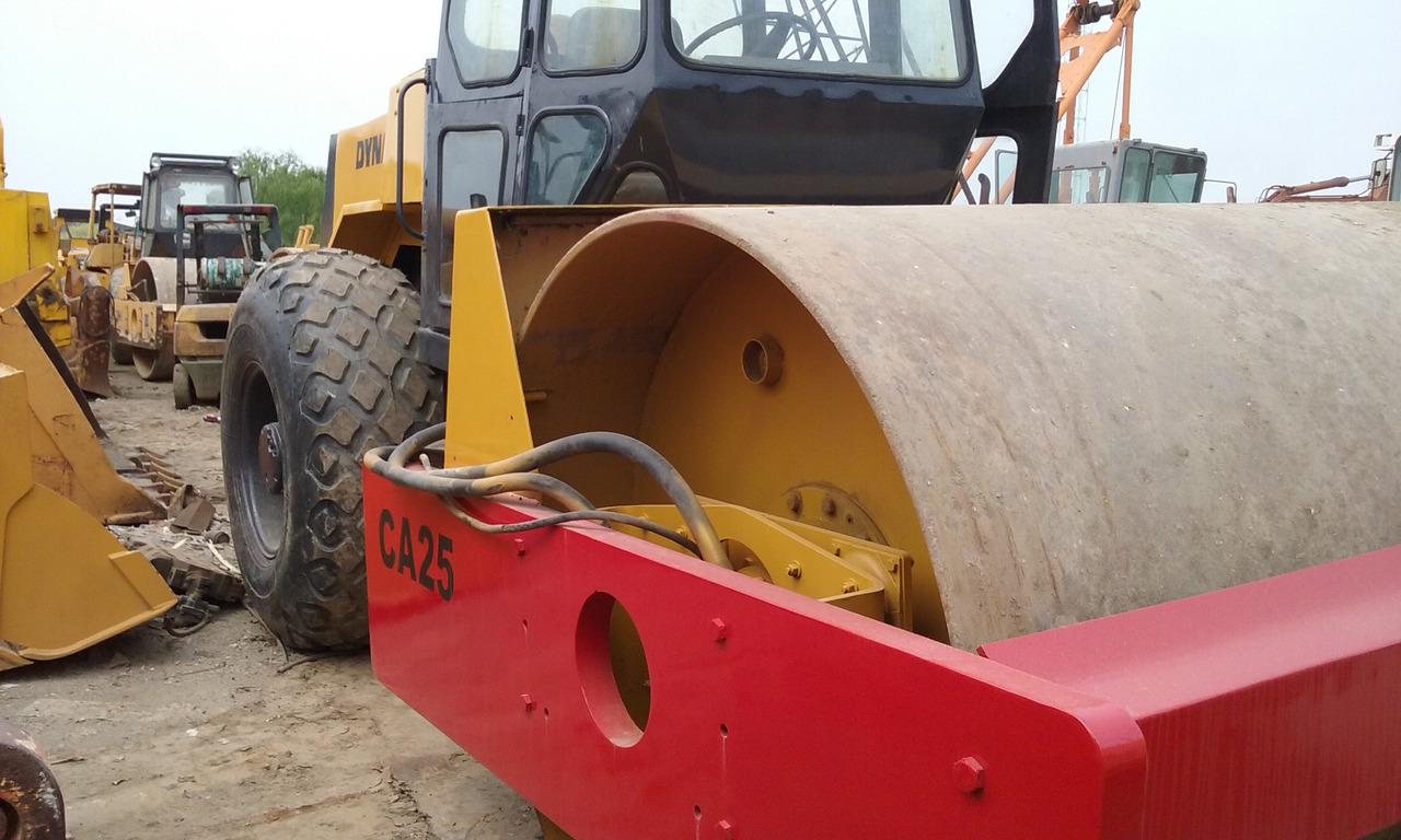 Road roller CA25 CA25- Photo 3