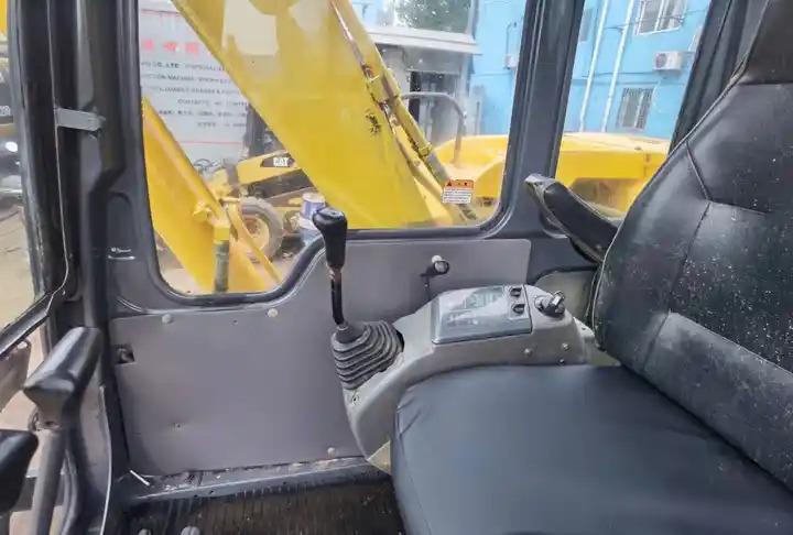 Crawler excavator Best-selling Original Japan Small-scale Used Digger Excellent Condition Second Hand Komatsu Pc60-7 Crawler Excavator Best-selling Original Japan Small-scale Used Digger Excellent Condition Second Hand Komatsu Pc60-7 Crawler Excavator- Photo 3